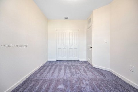 Touwnhouse à louer à Homestead, Floride: 3 chambres, 169.73 m2 № 2003100 - photo 23