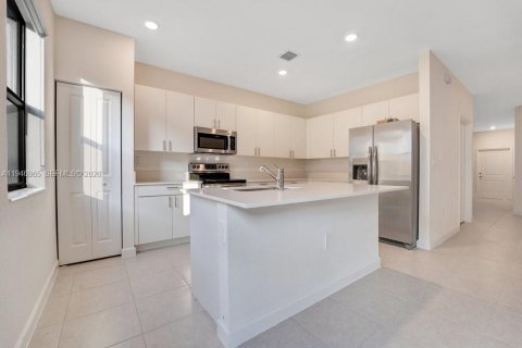 Touwnhouse à louer à Homestead, Floride: 3 chambres, 169.73 m2 № 2003100 - photo 11