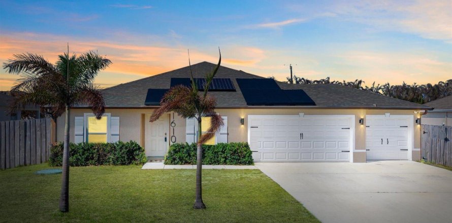 Casa en Port St. Lucie, Florida 4 dormitorios, 167.78 m2 № 2078272