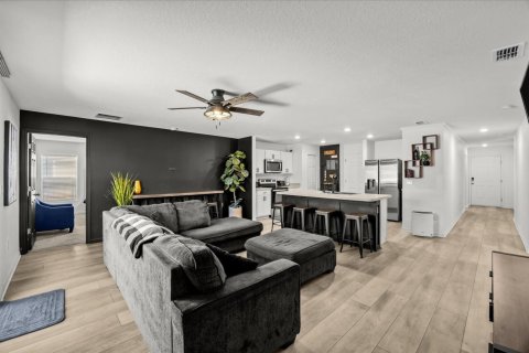 Casa en venta en Port St. Lucie, Florida, 4 dormitorios, 167.78 m2 № 2078272 - foto 10