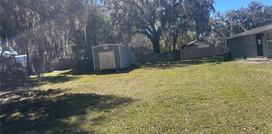 Land in Leesburg, Florida № 2159732