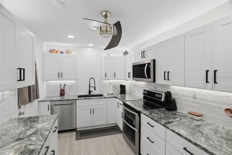 Condominio en venta en Dunedin, Florida, 3 dormitorios, 121.24 m2 № 2107062 - foto 13