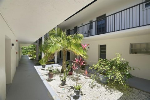 Condominio en venta en Dunedin, Florida, 3 dormitorios, 121.24 m2 № 2107062 - foto 4
