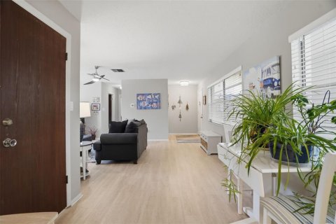 Condominio en venta en Dunedin, Florida, 3 dormitorios, 121.24 m2 № 2107062 - foto 7