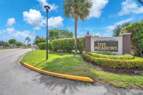Casa en venta en Deerfield Beach, Florida, 2 dormitorios, 137.31 m2 № 1939828 - foto 1