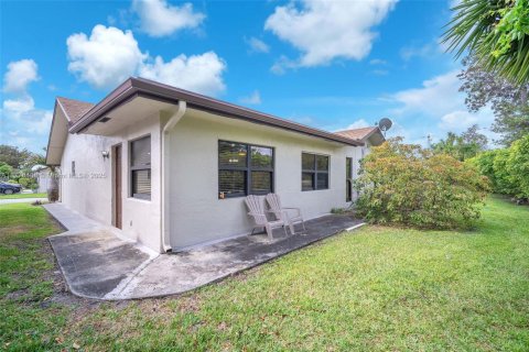 Casa en venta en Deerfield Beach, Florida, 2 dormitorios, 137.31 m2 № 1939828 - foto 29