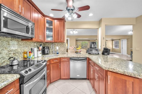 Casa en venta en Deerfield Beach, Florida, 2 dormitorios, 137.31 m2 № 1939828 - foto 14
