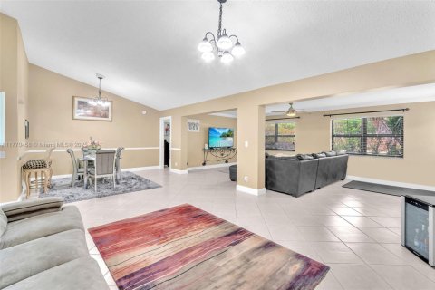 Casa en venta en Deerfield Beach, Florida, 2 dormitorios, 137.31 m2 № 1939828 - foto 27