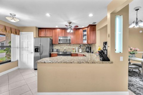 Casa en venta en Deerfield Beach, Florida, 2 dormitorios, 137.31 m2 № 1939828 - foto 12