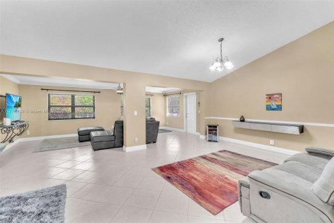 Casa en venta en Deerfield Beach, Florida, 2 dormitorios, 137.31 m2 № 1939828 - foto 26