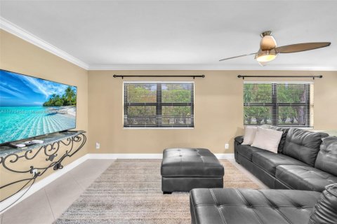 Casa en venta en Deerfield Beach, Florida, 2 dormitorios, 137.31 m2 № 1939828 - foto 23