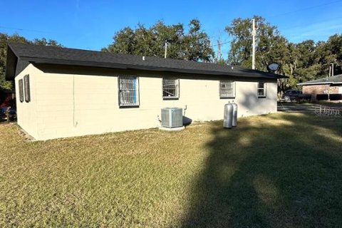 House in Wildwood, Florida 3 bedrooms, 88.26 sq.m. № 2096524 - photo 27