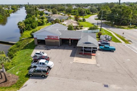 Commercial property in Port Charlotte, Florida № 1808244 - photo 2