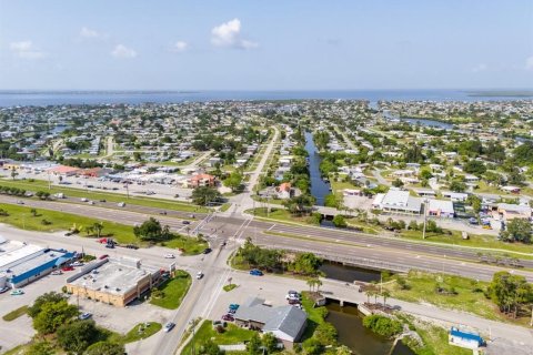 Commercial property in Port Charlotte, Florida № 1808244 - photo 26