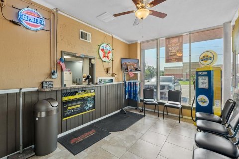 Commercial property in Port Charlotte, Florida № 1808244 - photo 10