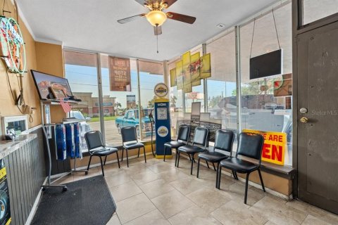 Commercial property in Port Charlotte, Florida № 1808244 - photo 11