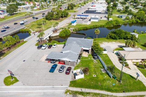 Commercial property in Port Charlotte, Florida № 1808244 - photo 22