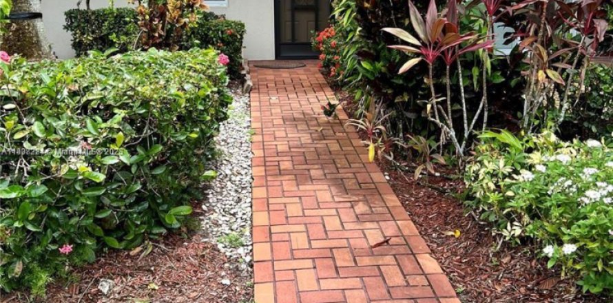 Condo in Delray Beach, Florida, 2 bedrooms  № 2059880