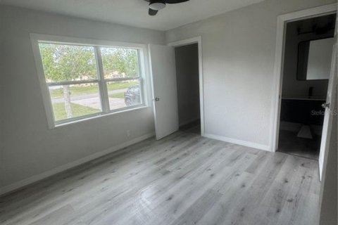 Снять в аренду виллу или дом в Лейк-Уэльс, Флорида 3 спальни, 107.02м2, № 1793521 - фото 10