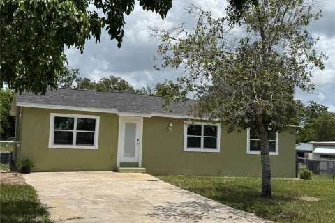 Снять в аренду виллу или дом в Лейк-Уэльс, Флорида 3 спальни, 107.02м2, № 1793521 - фото 2