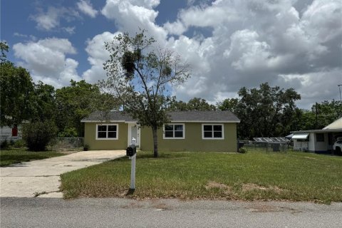 Снять в аренду виллу или дом в Лейк-Уэльс, Флорида 3 спальни, 107.02м2, № 1793521 - фото 1