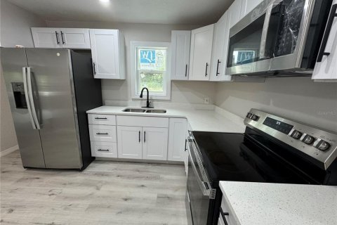 Снять в аренду виллу или дом в Лейк-Уэльс, Флорида 3 спальни, 107.02м2, № 1793521 - фото 5