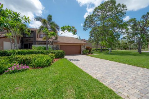 Adosado en venta en Clearwater, Florida, 2 dormitorios, 178.47 m2 № 1791232 - foto 1