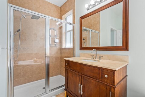 Adosado en venta en Doral, Florida, 3 dormitorios, 186.55 m2 № 2013192 - foto 30
