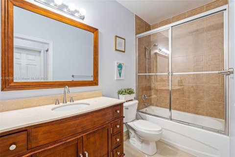 Adosado en venta en Doral, Florida, 3 dormitorios, 186.55 m2 № 2013192 - foto 17