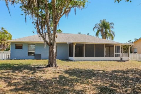 Villa ou maison à louer à Kissimmee, Floride: 3 chambres, 144.37 m2 № 2113334 - photo 16