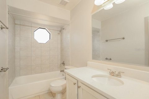 Villa ou maison à louer à Kissimmee, Floride: 3 chambres, 144.37 m2 № 2113334 - photo 14