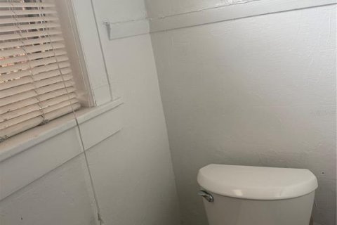 House in Tampa, Florida 2 bedrooms, 72.46 sq.m. № 1813127 - photo 8