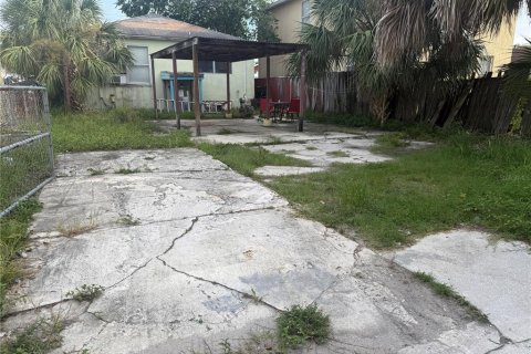 House in Tampa, Florida 2 bedrooms, 72.46 sq.m. № 1813127 - photo 10