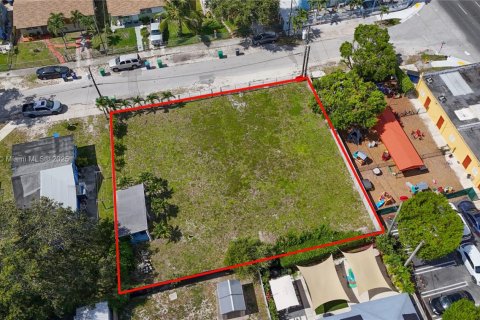 Commercial property in Miami, Florida № 1936179 - photo 9