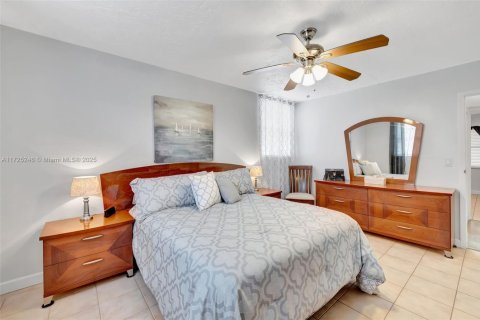 Condominio en venta en Lauderdale Lakes, Florida, 2 dormitorios, 93.83 m2 № 1929611 - foto 13