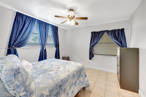 Condominio en venta en Lauderdale Lakes, Florida, 2 dormitorios, 93.83 m2 № 1929611 - foto 16