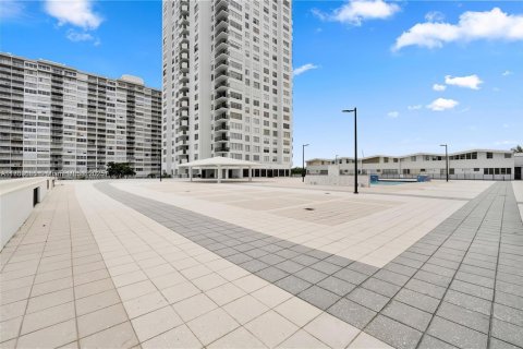 Condominio en venta en Aventura, Florida, 1 dormitorio, 71.16 m2 № 1827591 - foto 29