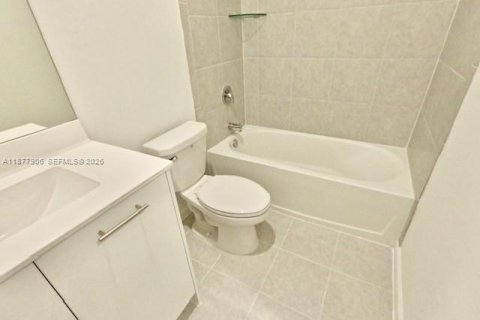 Купить таунхаус в Майами, Флорида 3 спальни, 169.73м2, № 2263731 - фото 18