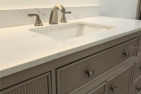 Copropriété à vendre à Tampa, Floride: 2 chambres, 86.21 m2 № 2371749 - photo 12