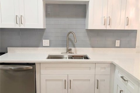 Copropriété à vendre à Tampa, Floride: 2 chambres, 86.21 m2 № 2371749 - photo 3