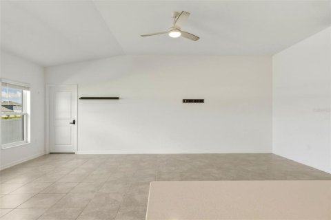 Villa ou maison à louer à Kissimmee, Floride: 4 chambres, 178.56 m2 № 2395815 - photo 21