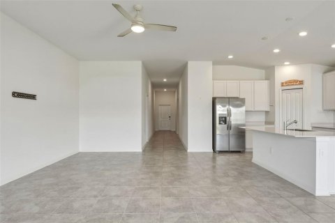 Villa ou maison à louer à Kissimmee, Floride: 4 chambres, 178.56 m2 № 2395815 - photo 13