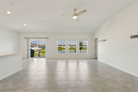 Villa ou maison à louer à Kissimmee, Floride: 4 chambres, 178.56 m2 № 2395815 - photo 24