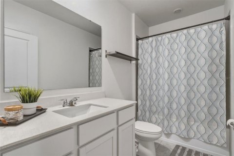 Villa ou maison à louer à Kissimmee, Floride: 4 chambres, 178.56 m2 № 2395815 - photo 6
