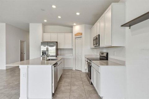 Villa ou maison à louer à Kissimmee, Floride: 4 chambres, 178.56 m2 № 2395815 - photo 17