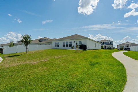 Villa ou maison à louer à Kissimmee, Floride: 4 chambres, 178.56 m2 № 2395815 - photo 29