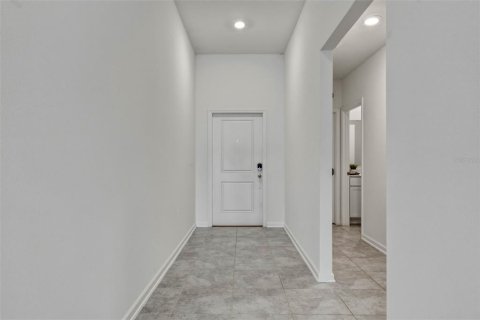Villa ou maison à louer à Kissimmee, Floride: 4 chambres, 178.56 m2 № 2395815 - photo 4