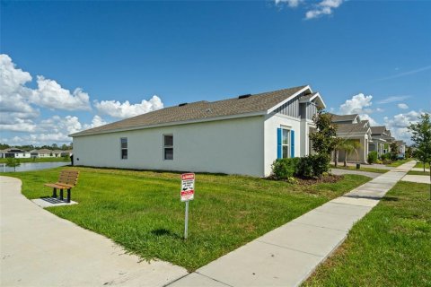 Villa ou maison à louer à Kissimmee, Floride: 4 chambres, 178.56 m2 № 2395815 - photo 28