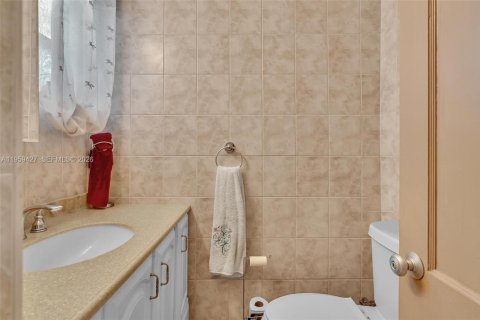 Copropriété à vendre à Hallandale Beach, Floride: 1 chambre, 71.53 m2 № 2023733 - photo 18