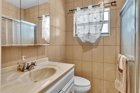 Copropriété à vendre à Hallandale Beach, Floride: 1 chambre, 71.53 m2 № 2023733 - photo 30